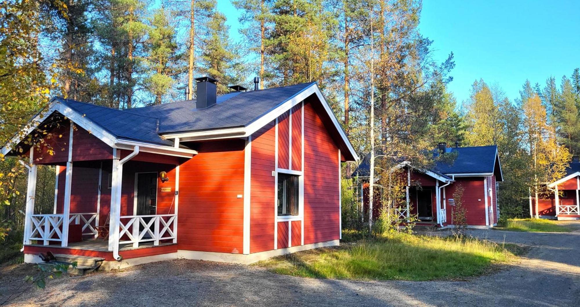 Villa Maentymajat à Äkäslompolo Extérieur photo