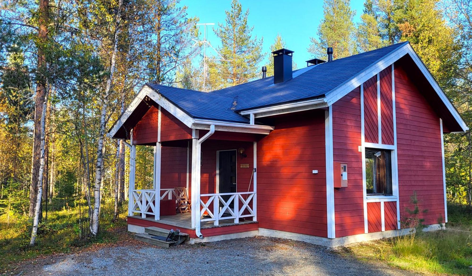 Villa Maentymajat à Äkäslompolo Extérieur photo